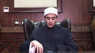 هل تحتسب القراءة خلف قارئ القرآن بأجرين السماع والقراءة؟