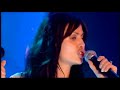 2005-02-25 - Natalie Imbruglia - Shiver (Live @ TOTP)