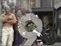 Classic Sesame Street - Grungetta rides the old number 9