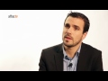 El economista Alberto Garzón, miembro del consejo científico de Attac y diputado más joven en el Congreso por Izquierda Unida, realiza en esta entrevista una valoración sobre la reciente reforma laboral impulsada por el Partido Popular en nuestro país, y las medidas derivadas de la reforma financiera. Además, habla de cómo se empeñan en ocultar realidades alternativas al actual sistema y que están teniendo lugar en estos momentos en países de América Latina y en Islandia, por ejemplo, y hace un llamamiento a que los jóvenes se rebelen desde la colectividad, aunando esfuerzos para realizar pequeños cambios partiendo de una actitud crítica y comprometida.