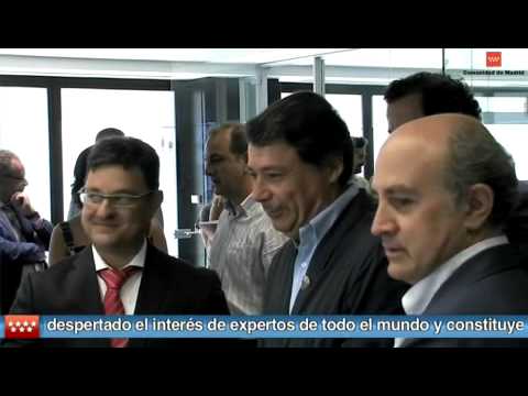 PresidenciaComMadrid - El presidente de la Comunidad, Ignacio González, ha visitado el Centro Integral de Gestión del Transporte Público de Madrid (CITRAM), el primer centro de Eur...