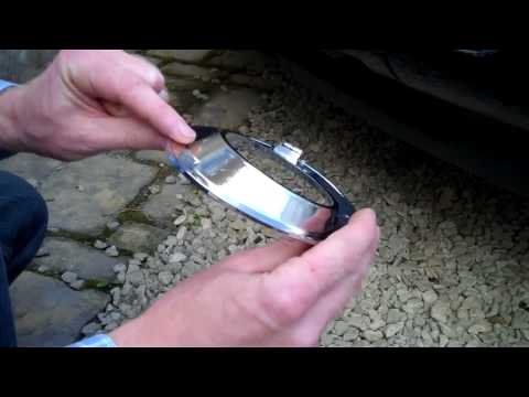 How to change the fog lamp bezel on a Range Rover L322