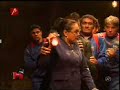 Becali si echipa se ascund sub Casa Poporului Becali si echipa se ascund sub Casa Poporului