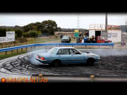 V8 Nissan Bluebird Burnout - South Coast Raceway 02/03/2012