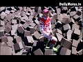 Los j�venes freestylers desaf�an a la gravedad