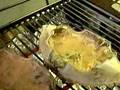 焼きガニの後は甲羅酒ですよ