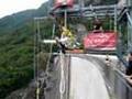 James Bond 007 Bungee Jump 220m Valle Verzasca Zwitserland!