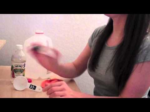 how to i clean my laptop screen