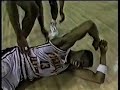 Kenny Battle of Illinois with a Ridiculous Shot Kenny Battle of Illinois with a Ridiculous Shot