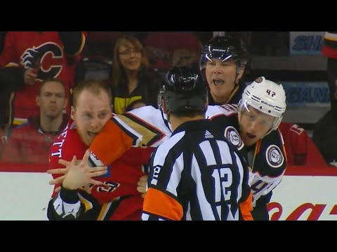Video: Gotta See It: Flames & Ducks duke it out after Grant takes down Mike Smith