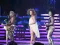 Beyonce show tits on the stage