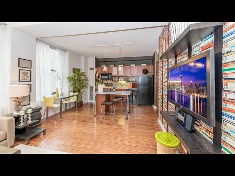 A split layout 2-bedroom, 2-bath at the Loop’s MDA City Club apartments A split layout 2-bedroom, 2-bath at the Loop’s MDA City Club apartments