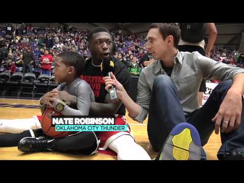 TheBasketballJoneses - It's a well-known fact that Portland is full of hipsters. So, with that in the mind, The Basketball Jones decided to crash LaMarcus Aldridge's