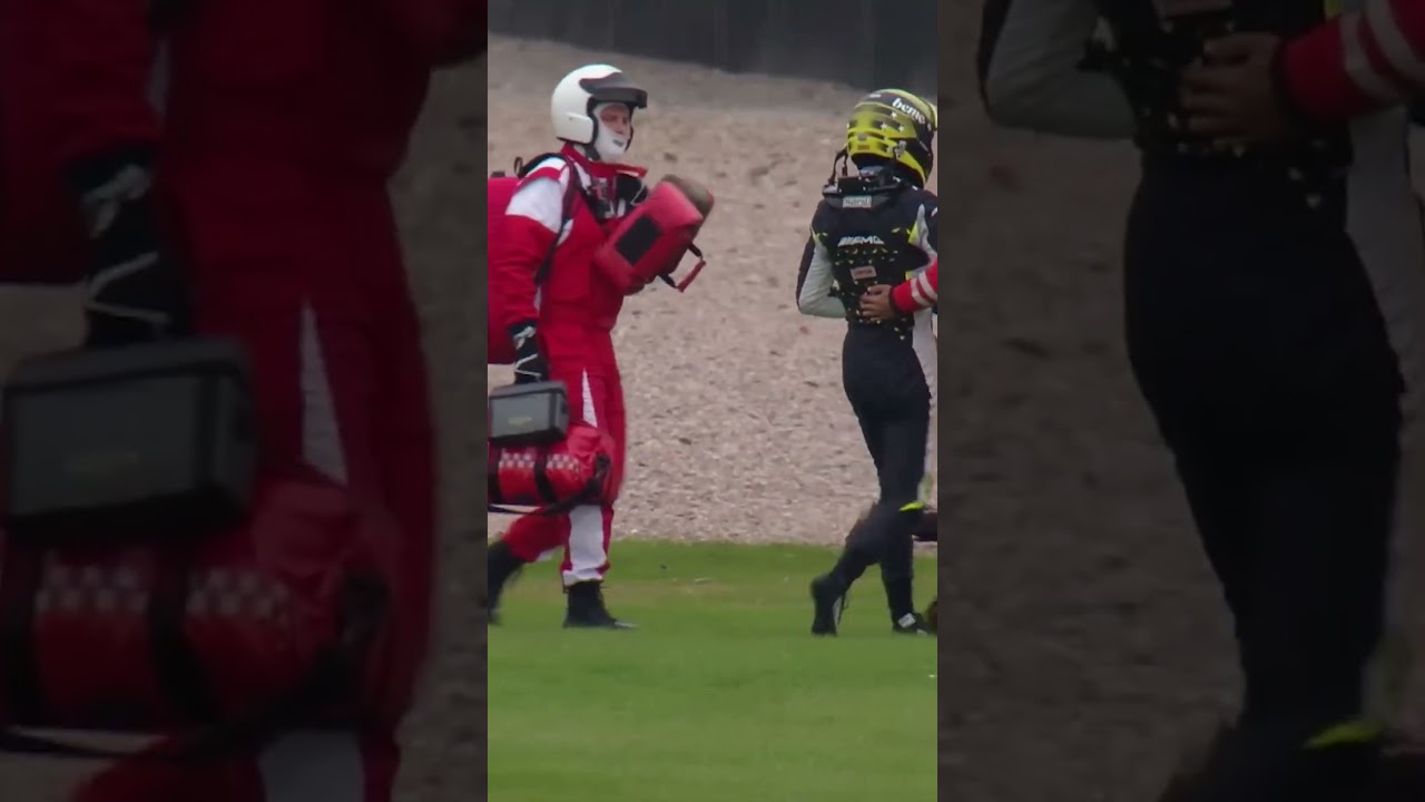 (DRIVER OK) Mercedes HUGE crash ⚠️