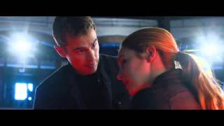 SAGA DIVERGENTE EN TRAILERS