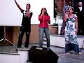 sarando a terra ferida