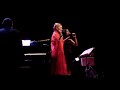 participa��o da claudia telles no show da claudette soares, cantando fotografia e demais.