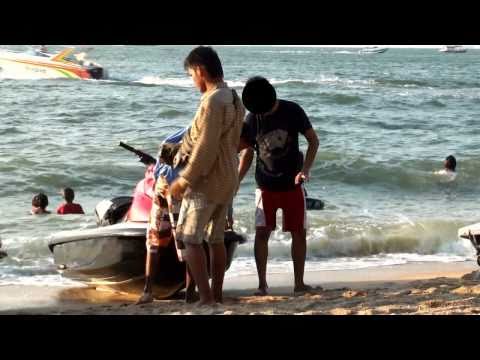 scam - Pattaya Beach jet ski scammers captured on video extorting tourists for bogus damage. Thailand Undercover captured the entire event on video!