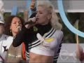 gwen stefani - hollaback girl (ellen degeneres) Live