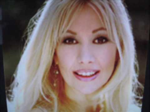 Betty Buckley