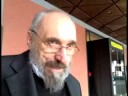 http://www.mentorenblog.deGeorg Seeßlen ist einer der bekanntesten deutschen Filmkritiker. Er lebt mittlerweile von seiner Olivenölproduktion.http://www.usethewisdom.com Georg Seeßlen is a well known german film reviewer and author. He earns a living producing olive oil.