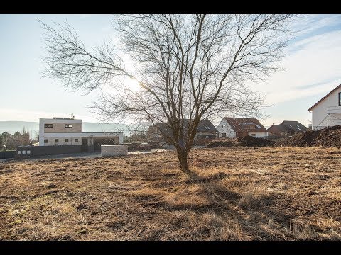 Video Pronájem jedinečného pozemku k bydlení 986 m2 - Beroun