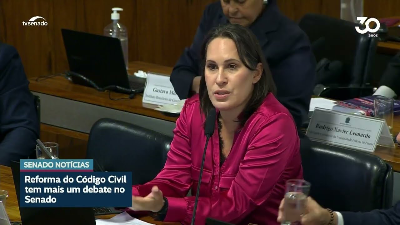 Audiência sobre reforma do Código Civil discute contratos e segurança jurídica