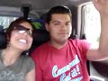 Un chino en  la carretera sin nada que hacer