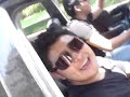 Un chino en  la carretera sin nada que hacer