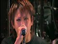 Sekishoku Live @ Nakano SunPlaza赤触Thanks to http://community.livejournal.com/anima_lism/Lyrics in Romaji:haha wa ima mo wagako no kaeri zutto koko de machi tsudzuketeirukazoekirenu jidai no namida wo nagashi inotteitaano tsumi mo nai yowaki hitobito kutsuu wo nikiri shimetashu ni somarareta daichi no myaku wa togire chigire yagate kieyukuhakanai arasoi ga umidasu kanashimi wakono kaze ni noserare haha no mune wo tsuranuitatabidatsu sugata me ni yakitsuite hanarenai ima mo madaaenaku chitta toutoi inochi eien* ni yozora no hoshi ni nattaikuta no nikushimi ga uzumaku arasoi washiawase wo tsukuru kakurushimi wo umidasu no kahakanai arasoi ga umidasu kanashimi wakono kaze ni noserare mai agarume wo tojiru no mo kowakute yoru mo nemurenaiwagako wo omou haha no inori wa todokanai mama[lol 