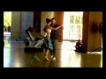Fer Troncoso y María Eugenia Arrosio bailan Araca la cana.
