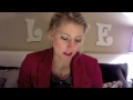 Click here to watch this video Valentins-Glossybox Januar 2012