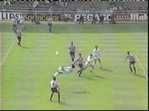 VIDEO: hace 25 años Hugo Sánchez hizo esta maravillosa chalaca