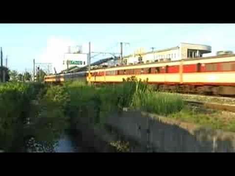 JR江原駅に入線する特急北近畿