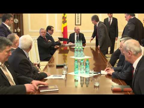 Președintele Nicolae Timofti a purtat consultări cu fracțiunile parlamentare ale PLDM, PDM, PCRM și PL