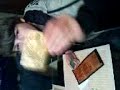 Straffer Becker zählt Geld