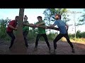 Click here to watch this video A por cocos en El Conquistador
