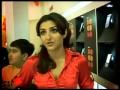 Soha Ali Khan inaugurates the first store of a mobile servic