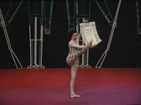 Vladimir Vasiliev dances Lieutenant ...