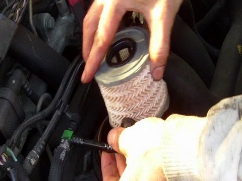 How to change a fuel filter yourself – All stages detailed