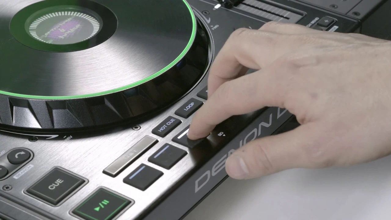 Product video thumbnail for Denon DJ SC6000 Prime Professional DJ Media Player