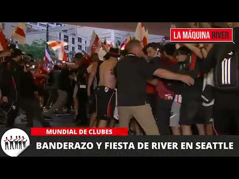 "" Barra: Los Borrachos del Tablón &bull; Club: River Plate