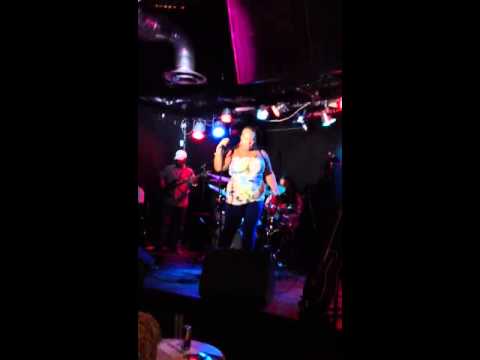 FLOetic Lara - 'Summertime'