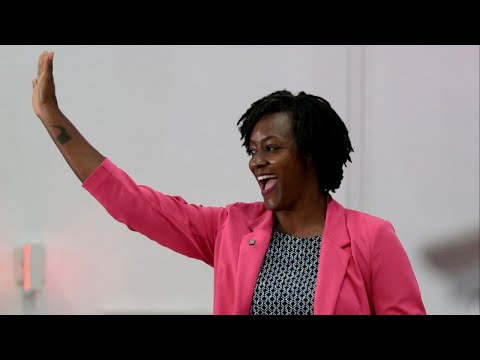 Democratic socialist succeeds in Florida primary, state remains reliably Republican, polling shows