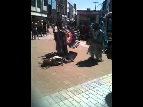 Tatanka live in Leeds 2. Native American street music