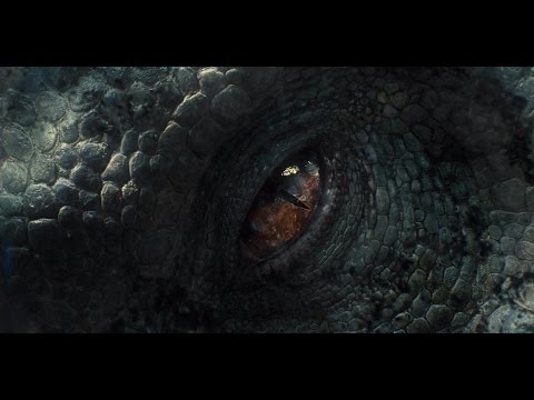 Jurassic World - Indominus Rex VS Ankylosaurus And Gyrosphere (1080p)