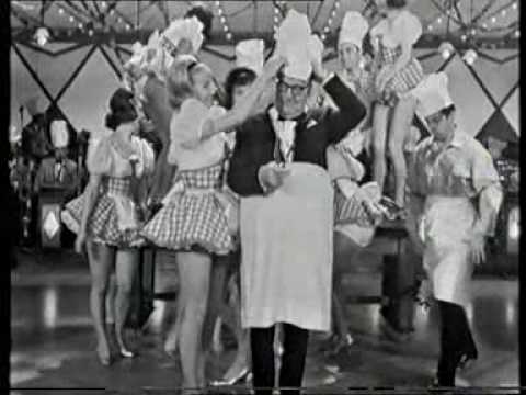 Christmas Night With the Stars 1964 Pt1 (Billy Cotton Band Show)