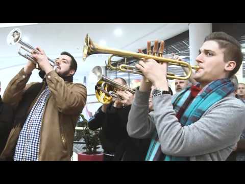 Excentrycy - Maciej Stuhr flash mob