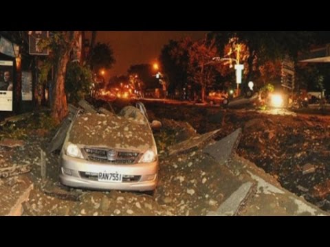 台湾のガス爆発で24人が死亡、271人が負傷 (Taiwan gas explosion kills 24, injures 271)