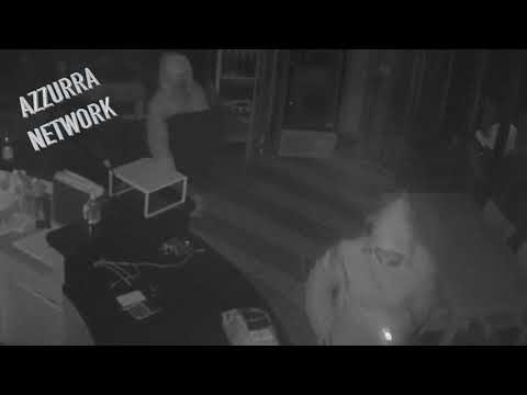 SCORRIBANDA NOTTURNA AI BAGNI MIKI: LADRI RIPRESI DALLE TELECAMERE